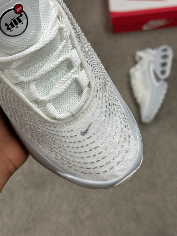NIKE DN
