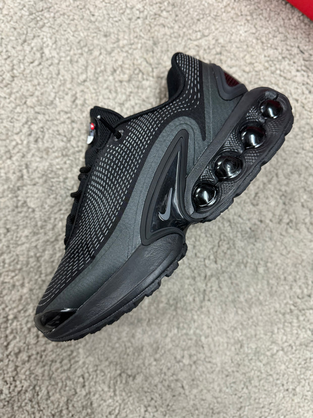 NIKE DN