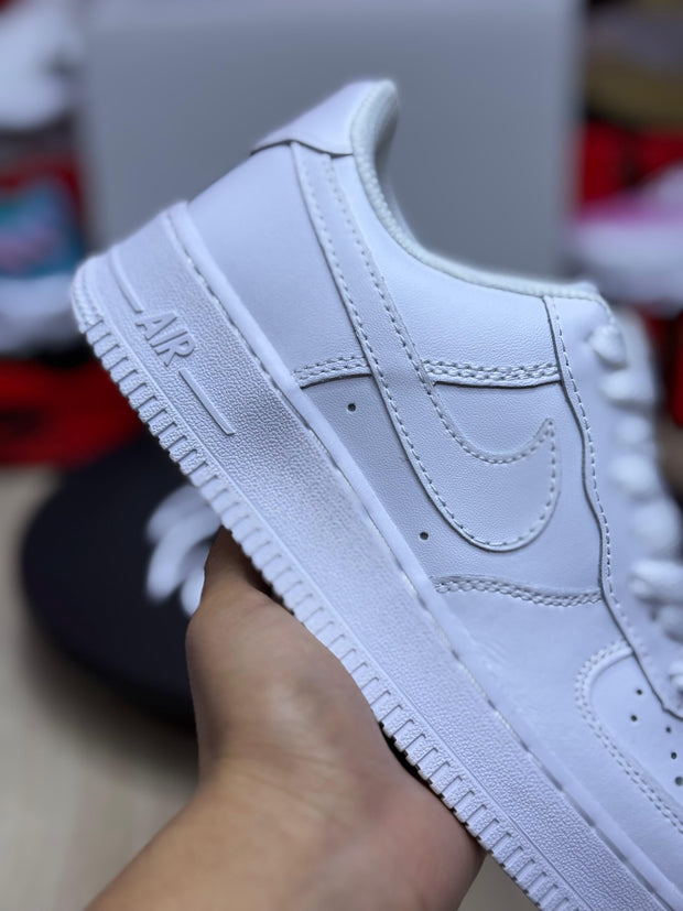 NIKE AIRFORCE