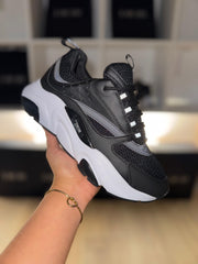DIOR B22