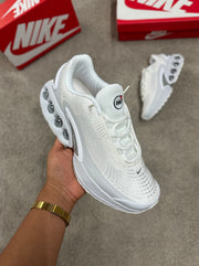 NIKE DN