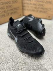 NIKE VAPORMAX