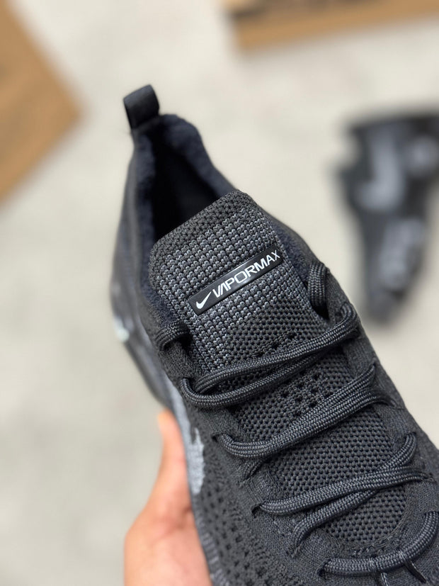 NIKE VAPORMAX